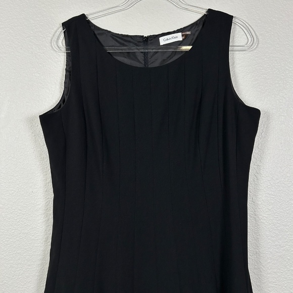 Calvin Klein size 14 black dress fit & flare pleated sleeveless knee lenght - Picture 2 of 10